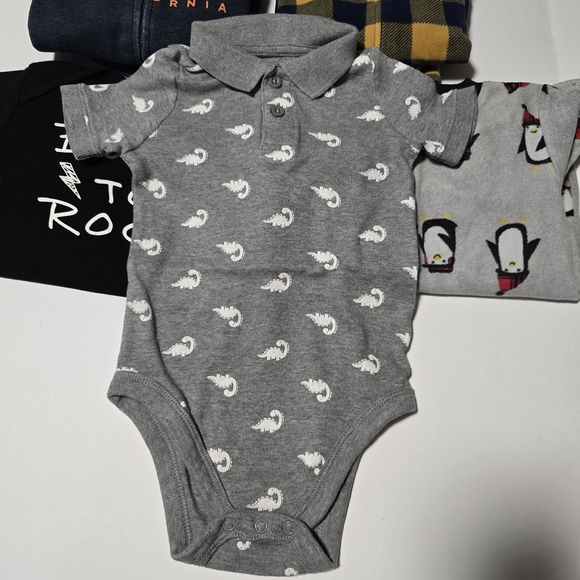 18-24M Boys Onsies, Sweaters, Sweatpants, Footie & Plush Dog Bundle - 10 Items - Picture 11 of 16
